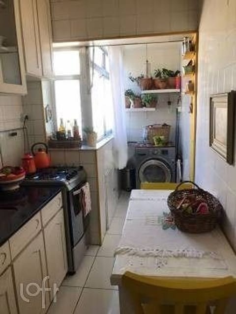 Image 10 - 252743